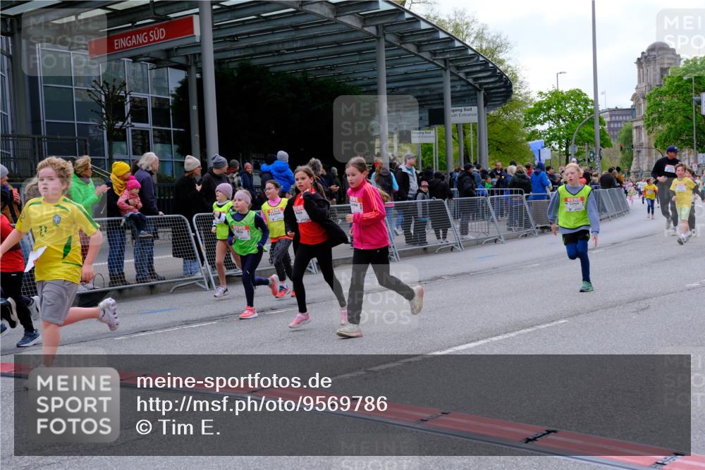 25.04.2026 - Das Zehntel Tim E. http://msf.ph/oto/9569786 25.04.2026 08:59:17 Ziel 1066, 1074, 1091, 1093, 1100, 1278, 1283, 1291, 1382, 1401, 1457, 1596, 1612, 1778, 1802, 2059, 2151, 2622, 2635, 2844, 3115, 3191, 3207, 3245, 3508, 3523, 3571, 3839, 3841, 3927, 3948, 3989 meine-sportfotos.de