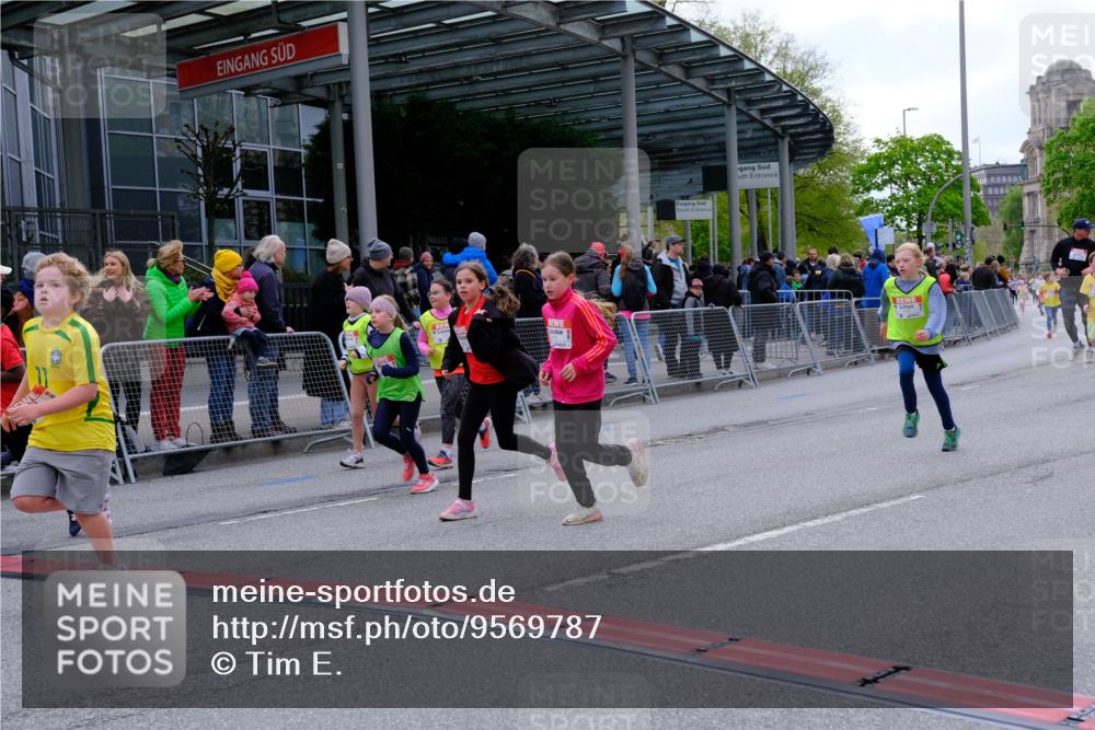 25.04.2026 - Das Zehntel Tim E. http://msf.ph/oto/9569787 25.04.2026 08:59:18 Ziel 1066, 1074, 1091, 1093, 1100, 1278, 1283, 1291, 1382, 1401, 1457, 1464, 1595, 1596, 1612, 1778, 1802, 2059, 2622, 2635, 2844, 3115, 3191, 3207, 3245, 3476, 3508, 3523, 3571, 3927, 3948, 3989 meine-sportfotos.de