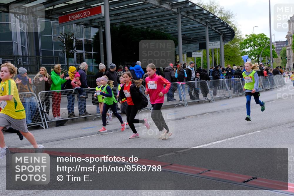 25.04.2026 - Das Zehntel Tim E. http://msf.ph/oto/9569788 25.04.2026 08:59:18 Ziel 1066, 1074, 1091, 1093, 1100, 1278, 1283, 1291, 1382, 1401, 1457, 1464, 1595, 1596, 1612, 1778, 1802, 2059, 2622, 2635, 2844, 3115, 3191, 3207, 3245, 3476, 3508, 3523, 3571, 3927, 3948, 3989 meine-sportfotos.de