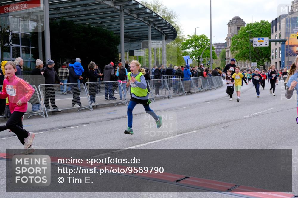 25.04.2026 - Das Zehntel Tim E. http://msf.ph/oto/9569790 25.04.2026 08:59:18 Ziel 1066, 1074, 1091, 1093, 1100, 1278, 1283, 1291, 1382, 1401, 1457, 1464, 1595, 1596, 1612, 1778, 1802, 2059, 2622, 2635, 2844, 3115, 3191, 3207, 3245, 3476, 3508, 3523, 3571, 3927, 3948, 3989 meine-sportfotos.de