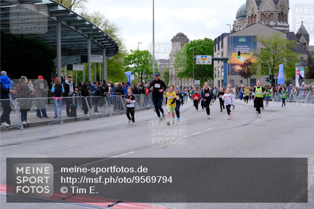 25.04.2026 - Das Zehntel Tim E. http://msf.ph/oto/9569794 25.04.2026 08:59:19 Ziel 1066, 1074, 1091, 1093, 1100, 1278, 1283, 1291, 1382, 1401, 1457, 1464, 1595, 1612, 1778, 1802, 2059, 2622, 2635, 2844, 3115, 3191, 3207, 3245, 3476, 3508, 3523, 3571, 3899, 3927, 3948, 3989 meine-sportfotos.de