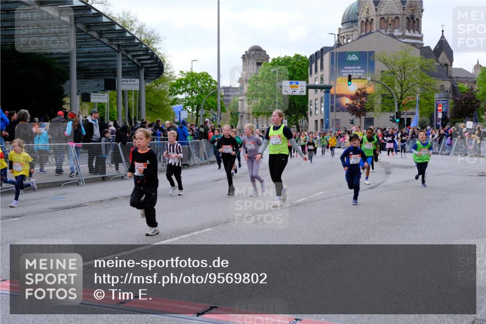 25.04.2026 - Das Zehntel Tim E. http://msf.ph/oto/9569802 25.04.2026 08:59:24 Ziel 1083, 1100, 1143, 1278, 1283, 1291, 1344, 1382, 1385, 1464, 1595, 1612, 2059, 2200, 2383, 2622, 2635, 2709, 2719, 2982, 3124, 3125, 3191, 3207, 3245, 3343, 3351, 3391, 3476, 3899, 3989 meine-sportfotos.de