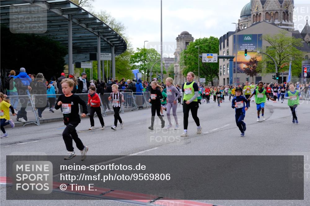 25.04.2026 - Das Zehntel Tim E. http://msf.ph/oto/9569806 25.04.2026 08:59:25 Ziel 1083, 1100, 1143, 1278, 1283, 1291, 1344, 1382, 1385, 1464, 1595, 1612, 2200, 2376, 2383, 2622, 2635, 2709, 2719, 2982, 3124, 3125, 3191, 3207, 3245, 3343, 3351, 3391, 3476, 3899 meine-sportfotos.de