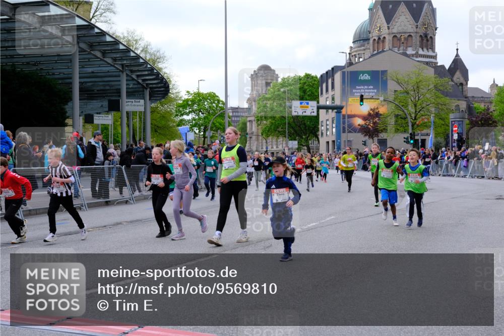 25.04.2026 - Das Zehntel Tim E. http://msf.ph/oto/9569810 25.04.2026 08:59:25 Ziel 1083, 1100, 1143, 1278, 1283, 1291, 1344, 1382, 1385, 1464, 1595, 1612, 2200, 2376, 2383, 2622, 2635, 2709, 2719, 2982, 3124, 3125, 3191, 3207, 3245, 3343, 3351, 3391, 3476, 3899 meine-sportfotos.de