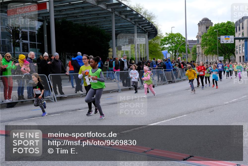 25.04.2026 - Das Zehntel Tim E. http://msf.ph/oto/9569830 25.04.2026 08:59:31 Ziel 1039, 1051, 1083, 1143, 1332, 1334, 1344, 1385, 1395, 1458, 1463, 1664, 1720, 2192, 2200, 2376, 2383, 2585, 2592, 2709, 2719, 2982, 3079, 3085, 3124, 3125, 3272, 3282, 3291, 3296, 3343, 3351, 3391, 3899, 3945, 4005 meine-sportfotos.de