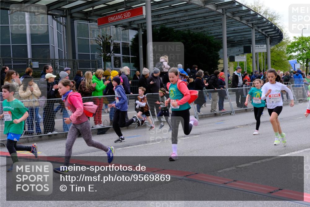 25.04.2026 - Das Zehntel Tim E. http://msf.ph/oto/9569869 25.04.2026 08:59:39 Ziel 1067, 1119, 1146, 1157, 1364, 1395, 1458, 1463, 1664, 1720, 1779, 1971, 2015, 2023, 2192, 2379, 2425, 2458, 2460, 2585, 2592, 3079, 3085, 3272, 3282, 3290, 3291, 3296, 3377, 3387, 3436, 3470, 3493, 3857, 3945, 3962, 4005 meine-sportfotos.de