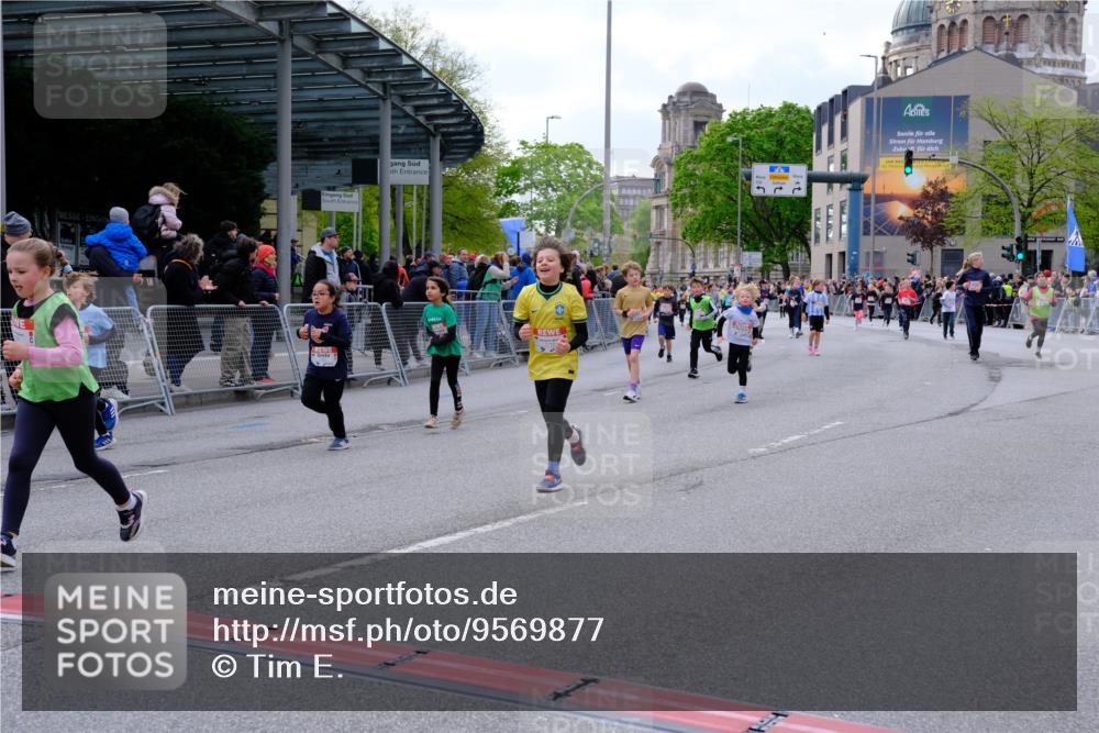 25.04.2026 - Das Zehntel Tim E. http://msf.ph/oto/9569877 25.04.2026 08:59:41 Ziel 1067, 1119, 1146, 1157, 1355, 1364, 1458, 1463, 1720, 1779, 1971, 2015, 2023, 2192, 2379, 2425, 2458, 2460, 2585, 2592, 3079, 3085, 3272, 3282, 3290, 3296, 3377, 3387, 3436, 3470, 3493, 3857, 3945, 3962 meine-sportfotos.de
