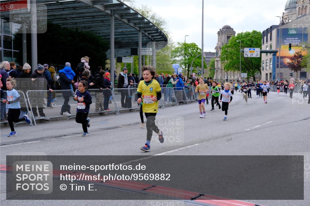 25.04.2026 - Das Zehntel Tim E. http://msf.ph/oto/9569882 25.04.2026 08:59:42 Ziel 1067, 1119, 1146, 1157, 1355, 1364, 1458, 1463, 1720, 1779, 1971, 2015, 2023, 2379, 2425, 2458, 2460, 3079, 3085, 3272, 3282, 3290, 3296, 3377, 3387, 3436, 3470, 3493, 3723, 3857, 3945, 3962 meine-sportfotos.de