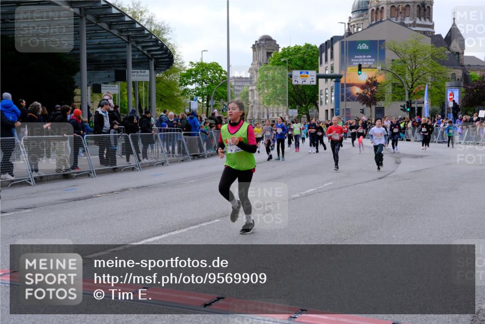 25.04.2026 - Das Zehntel Tim E. http://msf.ph/oto/9569909 25.04.2026 08:59:48 Ziel 1119, 1157, 1355, 1411, 1843, 1918, 1971, 2226, 2379, 2840, 3290, 3436, 3723, 3744, 3766, 3827 meine-sportfotos.de