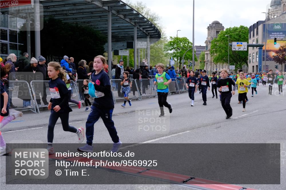 25.04.2026 - Das Zehntel Tim E. http://msf.ph/oto/9569925 25.04.2026 08:59:56 Ziel 1411, 1416, 1537, 1677, 1682, 1704, 1880, 1902, 1920, 1936, 2188, 2508, 2514, 2694, 2698, 2840, 2851, 3016, 3026, 3027, 3327, 3414, 3417, 3744, 3766, 3832, 3833 meine-sportfotos.de