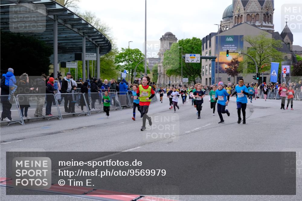 25.04.2026 - Das Zehntel Tim E. http://msf.ph/oto/9569979 25.04.2026 09:00:10 Ziel 1081, 1164, 1446, 1525, 1652, 1770, 1774, 1824, 1865, 1866, 1878, 1879, 2140, 2412, 2420, 2421, 2424, 2554, 3019, 3099, 3152, 3242, 3806, 3863, 3949 meine-sportfotos.de