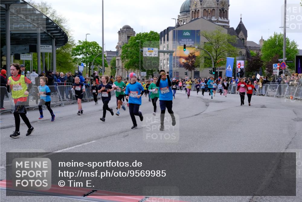 25.04.2026 - Das Zehntel Tim E. http://msf.ph/oto/9569985 25.04.2026 09:00:11 Ziel 1081, 1164, 1233, 1446, 1525, 1652, 1770, 1774, 1824, 1865, 1879, 2140, 2412, 2420, 2421, 2424, 2554, 3019, 3099, 3152, 3242, 3522, 3806, 3863 meine-sportfotos.de