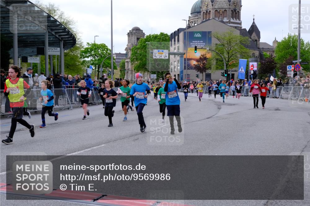 25.04.2026 - Das Zehntel Tim E. http://msf.ph/oto/9569986 25.04.2026 09:00:11 Ziel 1081, 1164, 1233, 1446, 1525, 1652, 1770, 1774, 1824, 1865, 1879, 2140, 2412, 2420, 2421, 2424, 2554, 3019, 3099, 3152, 3242, 3522, 3806, 3863 meine-sportfotos.de