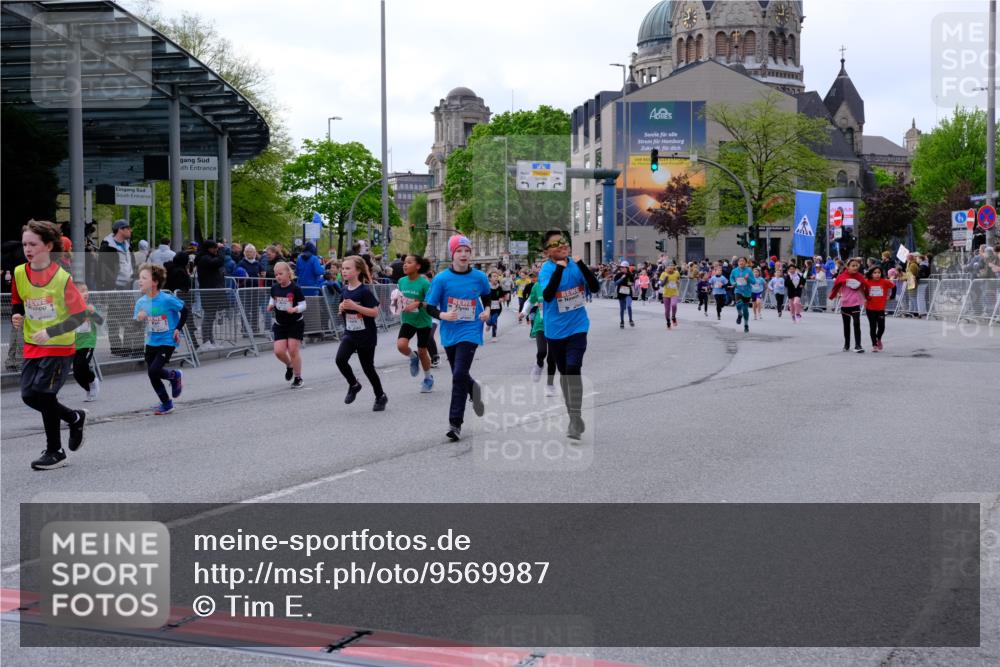 25.04.2026 - Das Zehntel Tim E. http://msf.ph/oto/9569987 25.04.2026 09:00:11 Ziel 1081, 1164, 1233, 1446, 1525, 1652, 1770, 1774, 1824, 1865, 1879, 2140, 2412, 2420, 2421, 2424, 2554, 3019, 3099, 3152, 3242, 3522, 3806, 3863 meine-sportfotos.de