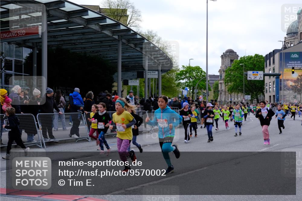 25.04.2026 - Das Zehntel Tim E. http://msf.ph/oto/9570002 25.04.2026 09:00:17 Ziel 1175, 1179, 1233, 1268, 1456, 1526, 1548, 1593, 1598, 1652, 1675, 1680, 1686, 1690, 1770, 1774, 1824, 2140, 2412, 2420, 2421, 2424, 2596, 2613, 3019, 3152, 3205, 3242, 3304, 3522, 3765, 3778, 3806 meine-sportfotos.de