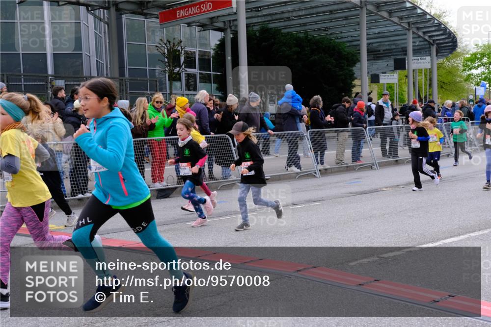25.04.2026 - Das Zehntel Tim E. http://msf.ph/oto/9570008 25.04.2026 09:00:18 Ziel 1175, 1179, 1233, 1268, 1456, 1485, 1526, 1548, 1593, 1598, 1652, 1675, 1680, 1686, 1690, 1770, 1774, 1824, 2364, 2412, 2420, 2424, 2596, 2613, 3019, 3205, 3242, 3304, 3522, 3704, 3706, 3765, 3778, 3806 meine-sportfotos.de