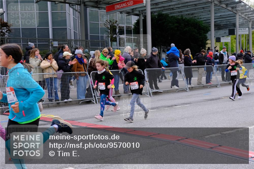 25.04.2026 - Das Zehntel Tim E. http://msf.ph/oto/9570010 25.04.2026 09:00:19 Ziel 1175, 1179, 1233, 1268, 1456, 1485, 1526, 1548, 1593, 1598, 1652, 1675, 1680, 1686, 1690, 1770, 1774, 1824, 2364, 2420, 2424, 2596, 2613, 3019, 3205, 3242, 3304, 3522, 3704, 3706, 3765, 3778, 3806 meine-sportfotos.de