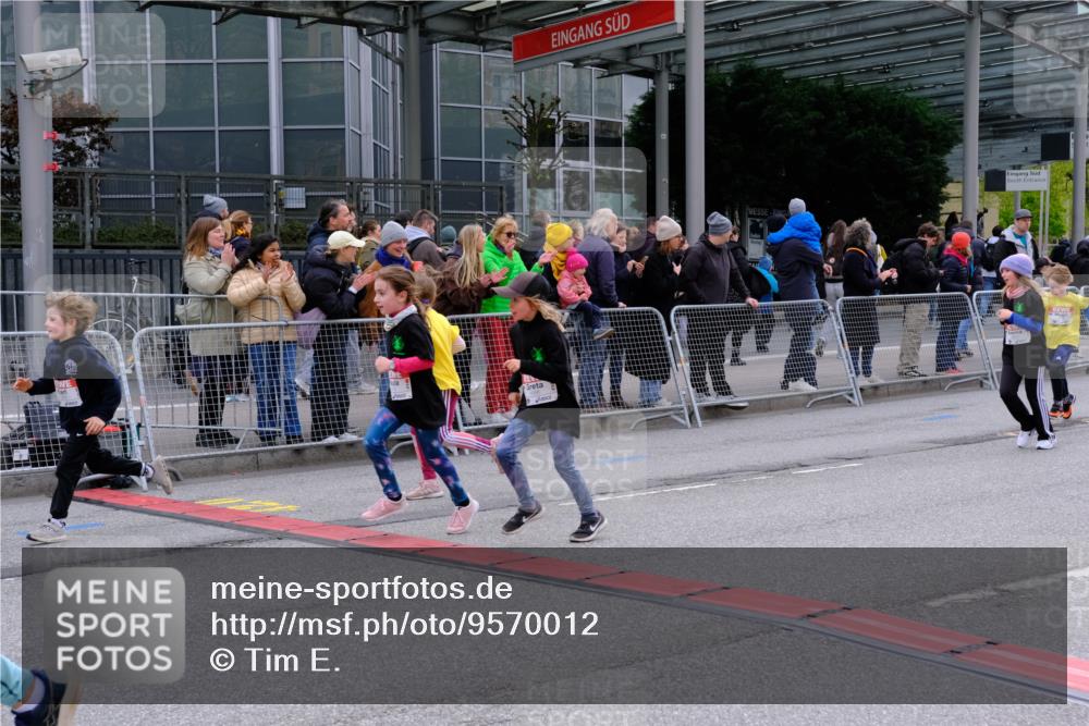 25.04.2026 - Das Zehntel Tim E. http://msf.ph/oto/9570012 25.04.2026 09:00:19 Ziel 1175, 1179, 1233, 1268, 1456, 1485, 1526, 1548, 1593, 1598, 1652, 1675, 1680, 1686, 1690, 1770, 1774, 1824, 2364, 2420, 2424, 2596, 2613, 3019, 3205, 3242, 3304, 3522, 3704, 3706, 3765, 3778, 3806 meine-sportfotos.de