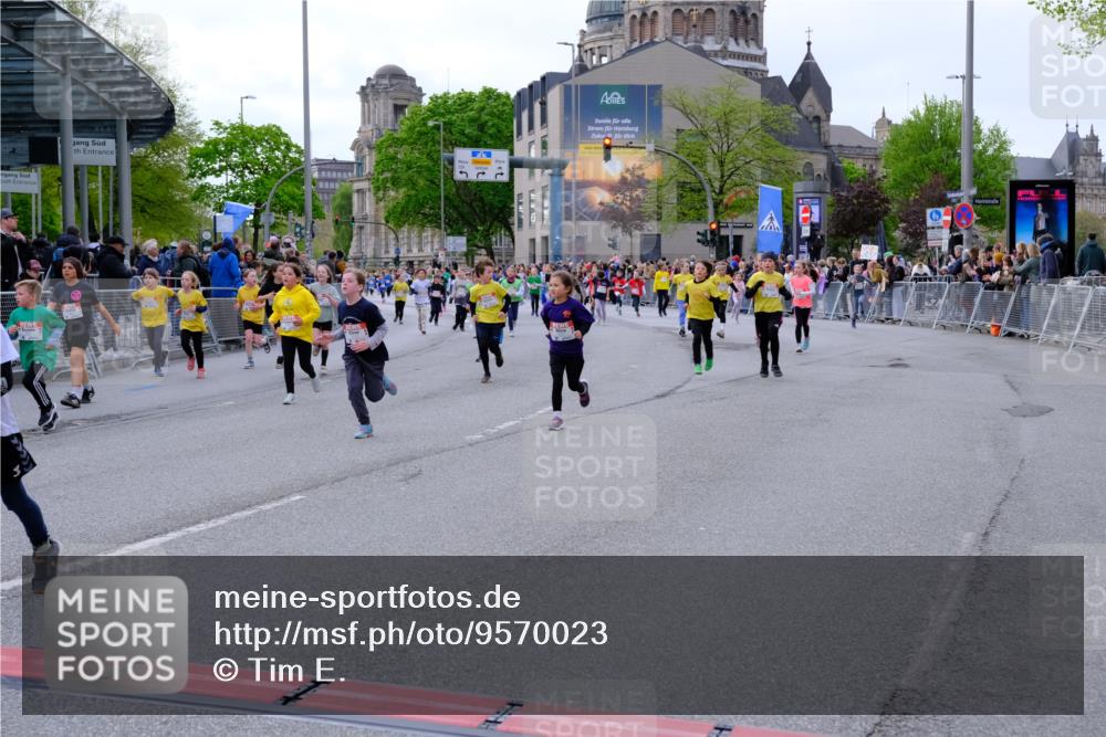 25.04.2026 - Das Zehntel Tim E. http://msf.ph/oto/9570023 25.04.2026 09:00:23 Ziel 1115, 1175, 1179, 1233, 1268, 1456, 1485, 1526, 1541, 1548, 1593, 1598, 1607, 1609, 1611, 1613, 1618, 1675, 1680, 1686, 1690, 1927, 2351, 2364, 2596, 2613, 2722, 2725, 3094, 3205, 3304, 3522, 3704, 3706, 3765, 3778 meine-sportfotos.de