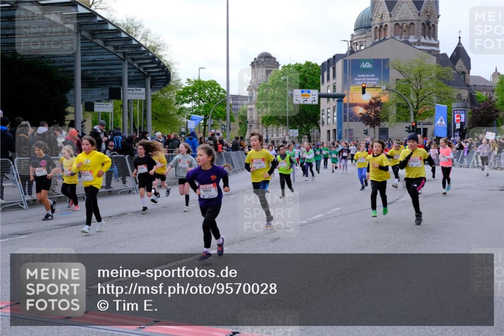 25.04.2026 - Das Zehntel Tim E. http://msf.ph/oto/9570028 25.04.2026 09:00:25 Ziel 1115, 1175, 1179, 1268, 1456, 1485, 1526, 1541, 1548, 1593, 1598, 1607, 1609, 1611, 1613, 1618, 1675, 1680, 1686, 1690, 1927, 2351, 2364, 2596, 2613, 2722, 2725, 2740, 2760, 3094, 3139, 3205, 3304, 3363, 3704, 3706, 3765, 3778 meine-sportfotos.de