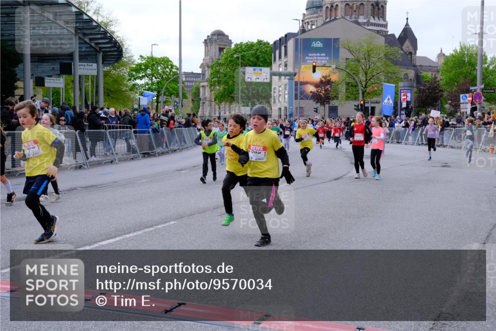 25.04.2026 - Das Zehntel Tim E. http://msf.ph/oto/9570034 25.04.2026 09:00:26 Ziel 1115, 1175, 1179, 1456, 1485, 1526, 1541, 1548, 1607, 1609, 1611, 1613, 1618, 1675, 1680, 1686, 1690, 1927, 2351, 2364, 2596, 2613, 2722, 2725, 2740, 2760, 3094, 3139, 3205, 3265, 3304, 3349, 3363, 3704, 3706, 3765, 3778 meine-sportfotos.de