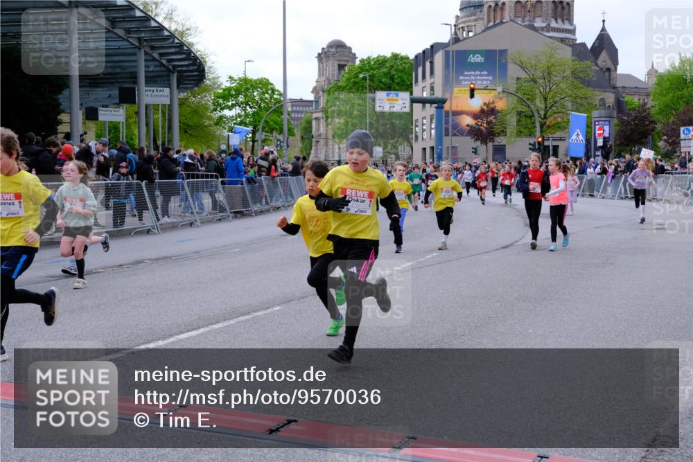 25.04.2026 - Das Zehntel Tim E. http://msf.ph/oto/9570036 25.04.2026 09:00:26 Ziel 1115, 1175, 1179, 1456, 1485, 1526, 1541, 1548, 1607, 1609, 1611, 1613, 1618, 1675, 1680, 1686, 1690, 1927, 2351, 2364, 2596, 2613, 2722, 2725, 2740, 2760, 3094, 3139, 3205, 3265, 3304, 3349, 3363, 3704, 3706, 3765, 3778 meine-sportfotos.de