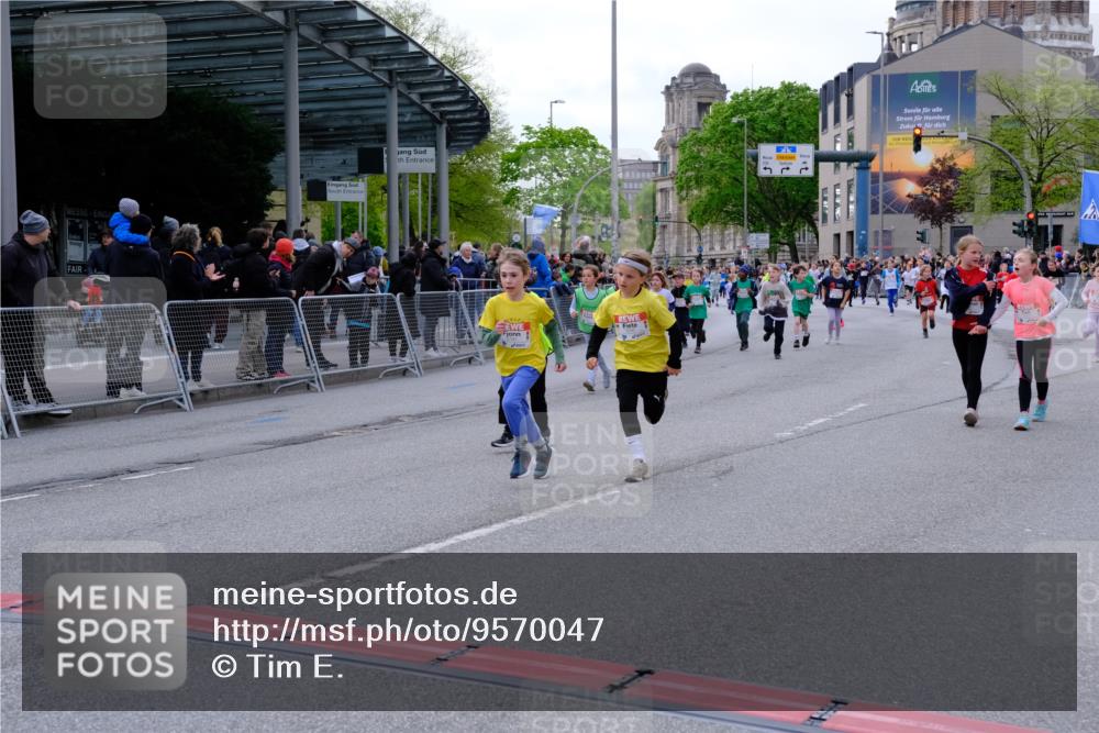 25.04.2026 - Das Zehntel Tim E. http://msf.ph/oto/9570047 25.04.2026 09:00:28 Ziel 1011, 1013, 1115, 1175, 1179, 1485, 1495, 1526, 1541, 1607, 1609, 1611, 1613, 1618, 1680, 1690, 1927, 2223, 2351, 2364, 2500, 2542, 2596, 2613, 2722, 2725, 2740, 2760, 3094, 3139, 3205, 3265, 3292, 3304, 3349, 3363, 3409, 3704, 3706, 3765, 3778 meine-sportfotos.de