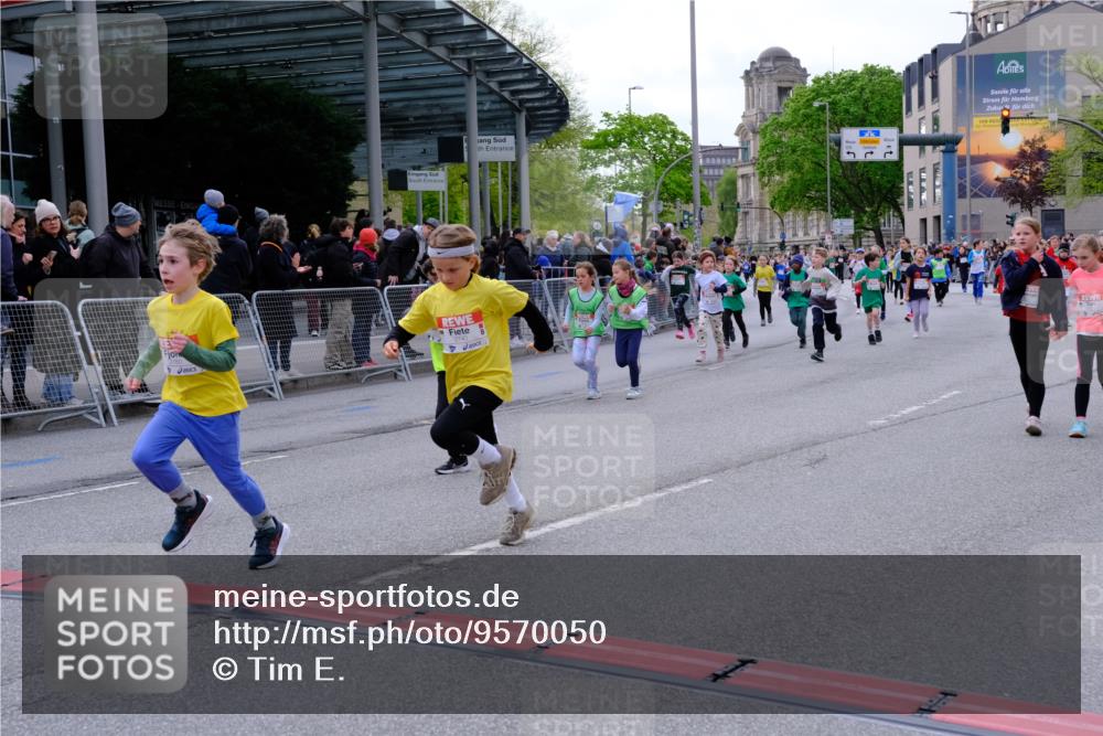 25.04.2026 - Das Zehntel Tim E. http://msf.ph/oto/9570050 25.04.2026 09:00:28 Ziel 1011, 1013, 1115, 1175, 1179, 1485, 1495, 1526, 1541, 1607, 1609, 1611, 1613, 1618, 1680, 1690, 1927, 2223, 2351, 2364, 2500, 2542, 2596, 2613, 2722, 2725, 2740, 2760, 3094, 3139, 3205, 3265, 3292, 3304, 3349, 3363, 3409, 3704, 3706, 3765, 3778 meine-sportfotos.de