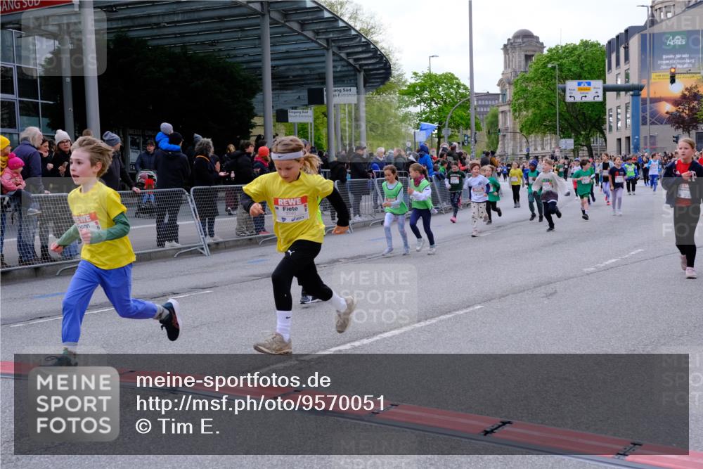 25.04.2026 - Das Zehntel Tim E. http://msf.ph/oto/9570051 25.04.2026 09:00:29 Ziel 1011, 1013, 1115, 1485, 1495, 1541, 1607, 1609, 1611, 1613, 1618, 1927, 2223, 2351, 2360, 2361, 2364, 2366, 2500, 2531, 2542, 2546, 2722, 2725, 2740, 2760, 3094, 3139, 3205, 3265, 3292, 3304, 3349, 3363, 3409, 3704, 3706, 3778, 3914 meine-sportfotos.de