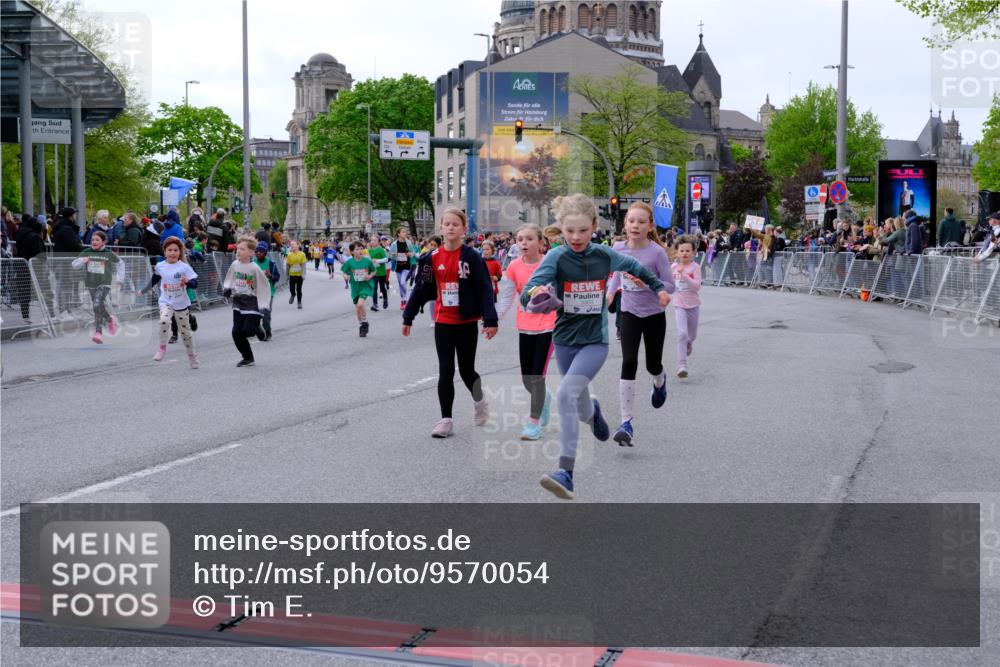 25.04.2026 - Das Zehntel Tim E. http://msf.ph/oto/9570054 25.04.2026 09:00:30 Ziel 1011, 1013, 1115, 1485, 1495, 1541, 1607, 1609, 1611, 1613, 1618, 1927, 2223, 2351, 2360, 2361, 2364, 2366, 2500, 2531, 2542, 2546, 2722, 2725, 2740, 2760, 3094, 3139, 3265, 3292, 3349, 3363, 3409, 3704, 3706, 3914 meine-sportfotos.de