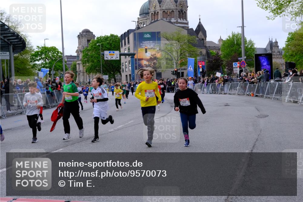 25.04.2026 - Das Zehntel Tim E. http://msf.ph/oto/9570073 25.04.2026 09:00:37 Ziel 1011, 1013, 1349, 1406, 1444, 1447, 1452, 1493, 1495, 1722, 1746, 1822, 2223, 2360, 2361, 2366, 2493, 2500, 2531, 2542, 2546, 2587, 2627, 2628, 2716, 2743, 2879, 3139, 3265, 3292, 3349, 3363, 3409, 3471, 3619, 3623, 3914 meine-sportfotos.de