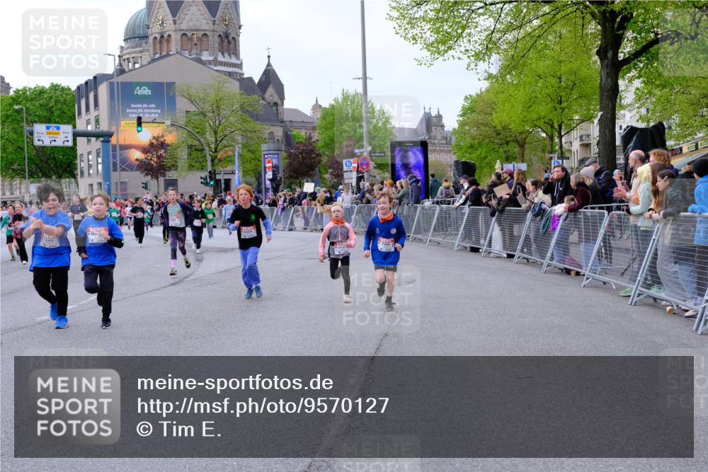 25.04.2026 - Das Zehntel Tim E. http://msf.ph/oto/9570127 25.04.2026 09:00:49 Ziel 1406, 1450, 1493, 1604, 1635, 1643, 1678, 1751, 1893, 1919, 2124, 2138, 2154, 2240, 2350, 2627, 2645, 2653, 2720, 2724, 2743, 2843, 2929, 2933, 2967, 3054, 3055, 3362, 3365, 3390, 3474, 3488, 3514, 3540, 3878, 3925, 4004 meine-sportfotos.de