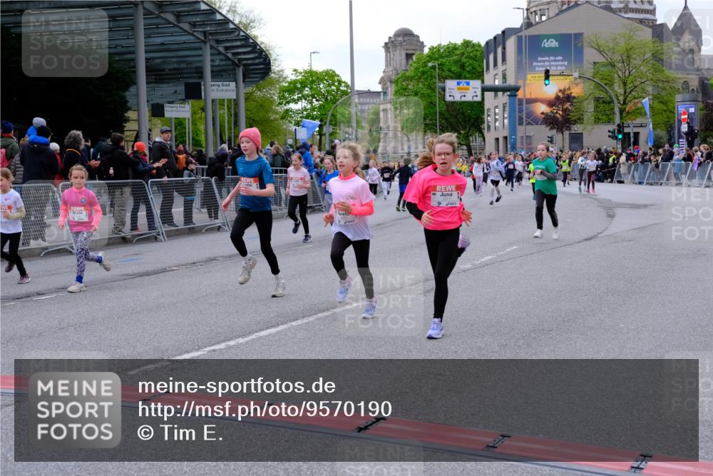 25.04.2026 - Das Zehntel Tim E. http://msf.ph/oto/9570190 25.04.2026 09:01:04 Ziel 1528, 1534, 1536, 1553, 1559, 1666, 2213, 2301, 2352, 2353, 2464, 2889, 2891, 2903, 2904, 2932, 2957, 2988, 2991, 3135, 3371, 3374, 3480, 3489, 3496, 3510, 3517, 3521, 3798, 3802, 3805, 3816 meine-sportfotos.de