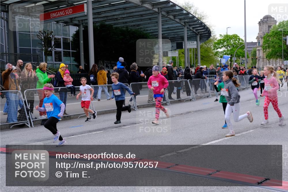 25.04.2026 - Das Zehntel Tim E. http://msf.ph/oto/9570257 25.04.2026 09:01:22 Ziel 1101, 1109, 1203, 1205, 1231, 1753, 1861, 1863, 1871, 1930, 1941, 1979, 1983, 2214, 2250, 2257, 2369, 2533, 2735, 2745, 2841, 2849, 2872, 2888, 2939, 3021, 3032, 3171, 3177, 3199, 3333, 3334, 3513, 3542, 3628, 3640, 3729, 3872, 3876, 3929 meine-sportfotos.de