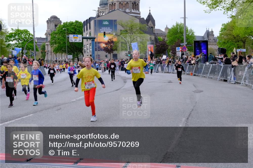 25.04.2026 - Das Zehntel Tim E. http://msf.ph/oto/9570269 25.04.2026 09:01:25 Ziel 1231, 1293, 1527, 1530, 1753, 1807, 1861, 1863, 1871, 1941, 1979, 1983, 2348, 2735, 2745, 2784, 2795, 2841, 2849, 2888, 2939, 3021, 3032, 3333, 3334, 3513, 3628, 3640, 3729, 3868, 3872, 3876, 3929, 3983 meine-sportfotos.de