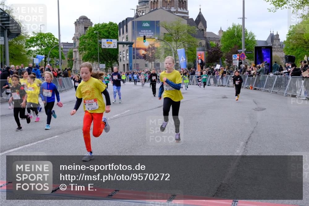 25.04.2026 - Das Zehntel Tim E. http://msf.ph/oto/9570272 25.04.2026 09:01:25 Ziel 1231, 1293, 1527, 1530, 1753, 1807, 1861, 1863, 1871, 1941, 1979, 1983, 2348, 2735, 2745, 2784, 2795, 2841, 2849, 2888, 2939, 3021, 3032, 3333, 3334, 3513, 3628, 3640, 3729, 3868, 3872, 3876, 3929, 3983 meine-sportfotos.de