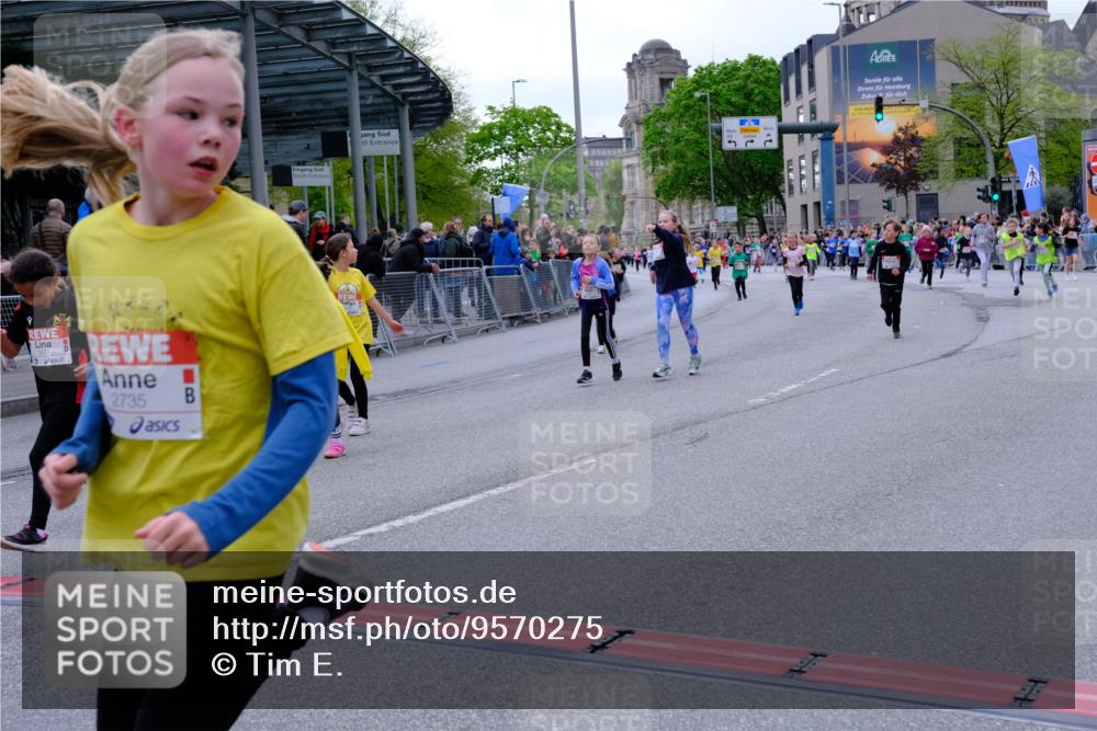 25.04.2026 - Das Zehntel Tim E. http://msf.ph/oto/9570275 25.04.2026 09:01:27 Ziel 1231, 1293, 1527, 1530, 1807, 1941, 1958, 1979, 1983, 2348, 2735, 2745, 2784, 2795, 2841, 2849, 2888, 2939, 3032, 3454, 3628, 3640, 3729, 3770, 3868, 3872, 3876, 3929, 3983 meine-sportfotos.de