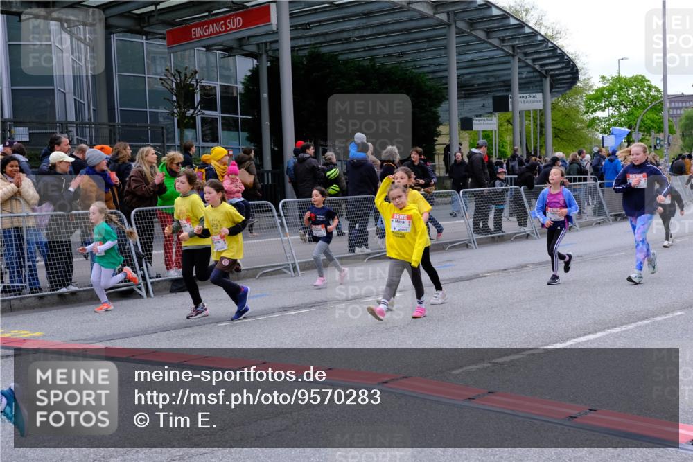 25.04.2026 - Das Zehntel Tim E. http://msf.ph/oto/9570283 25.04.2026 09:01:27 Ziel 1231, 1293, 1527, 1530, 1807, 1941, 1958, 1979, 1983, 2348, 2735, 2745, 2784, 2795, 2841, 2849, 2888, 2939, 3032, 3454, 3628, 3640, 3729, 3770, 3868, 3872, 3876, 3929, 3983 meine-sportfotos.de