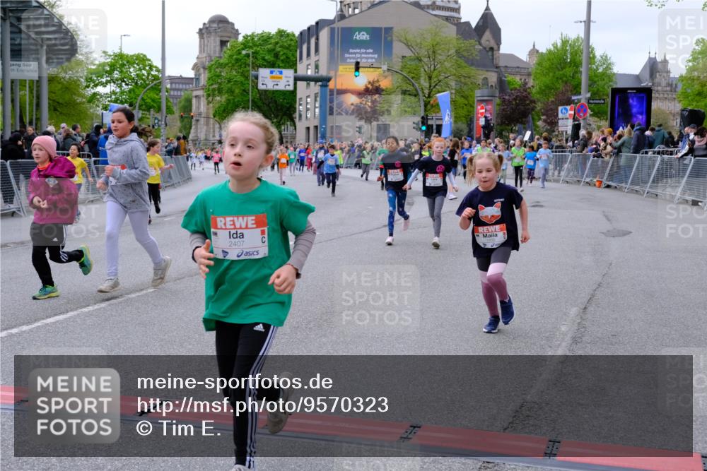 25.04.2026 - Das Zehntel Tim E. http://msf.ph/oto/9570323 25.04.2026 09:01:36 Ziel 1057, 1293, 1527, 1530, 1807, 1950, 1958, 2375, 2407, 2759, 2766, 2847, 2850, 3061, 3072, 3137, 3147, 3454, 3770, 3787, 3819, 3820, 3868, 3896, 3954, 3983 meine-sportfotos.de