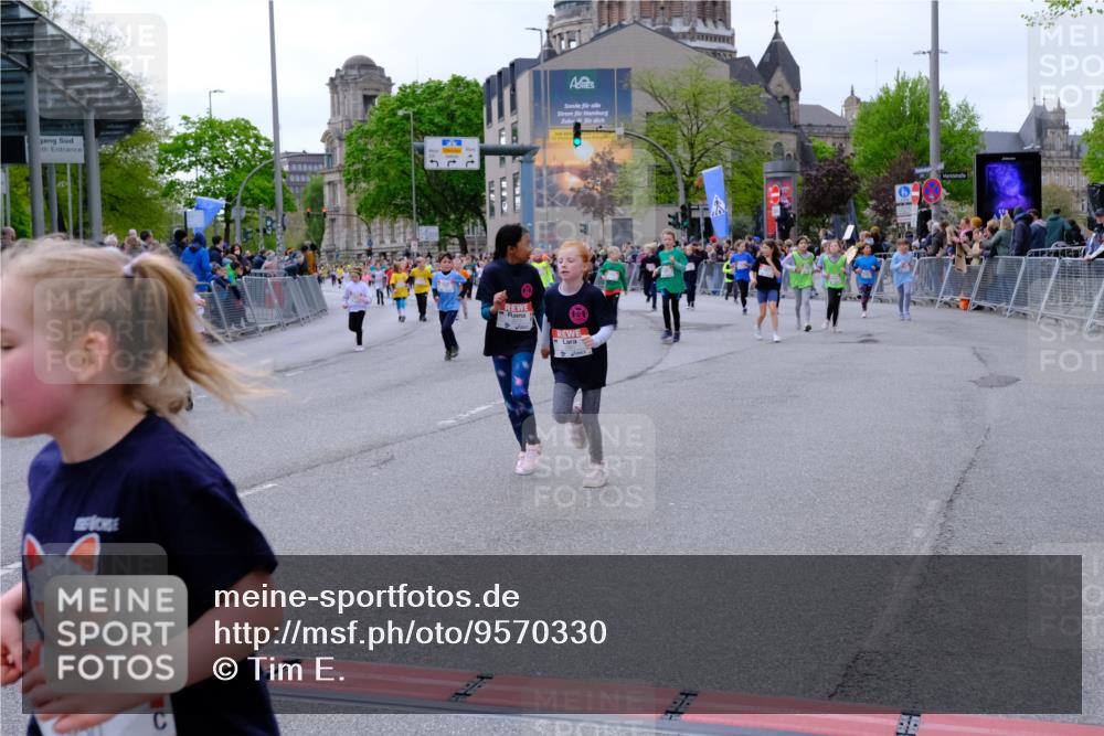 25.04.2026 - Das Zehntel Tim E. http://msf.ph/oto/9570330 25.04.2026 09:01:37 Ziel 1057, 1293, 1343, 1950, 1958, 2375, 2407, 2759, 2766, 2847, 2850, 3061, 3072, 3137, 3147, 3454, 3770, 3787, 3819, 3820, 3896, 3954, 3983 meine-sportfotos.de