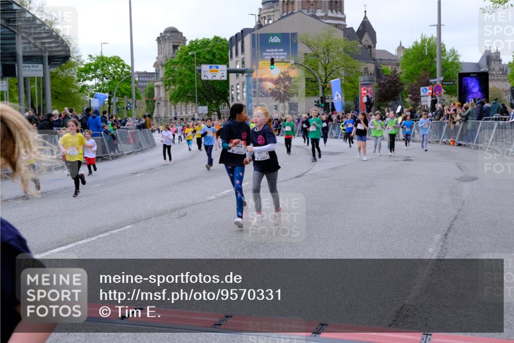 25.04.2026 - Das Zehntel Tim E. http://msf.ph/oto/9570331 25.04.2026 09:01:37 Ziel 1057, 1293, 1343, 1950, 1958, 2375, 2407, 2759, 2766, 2847, 2850, 3061, 3072, 3137, 3147, 3454, 3770, 3787, 3819, 3820, 3896, 3954, 3983 meine-sportfotos.de