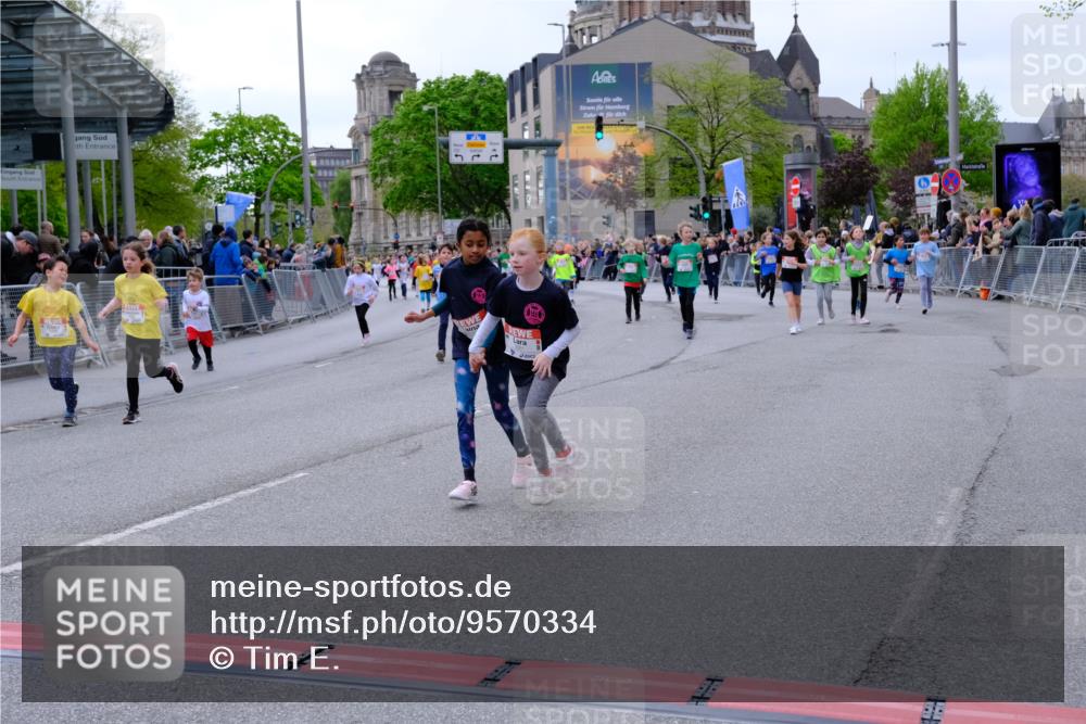 25.04.2026 - Das Zehntel Tim E. http://msf.ph/oto/9570334 25.04.2026 09:01:37 Ziel 1057, 1293, 1343, 1950, 1958, 2375, 2407, 2759, 2766, 2847, 2850, 3061, 3072, 3137, 3147, 3454, 3770, 3787, 3819, 3820, 3896, 3954, 3983 meine-sportfotos.de