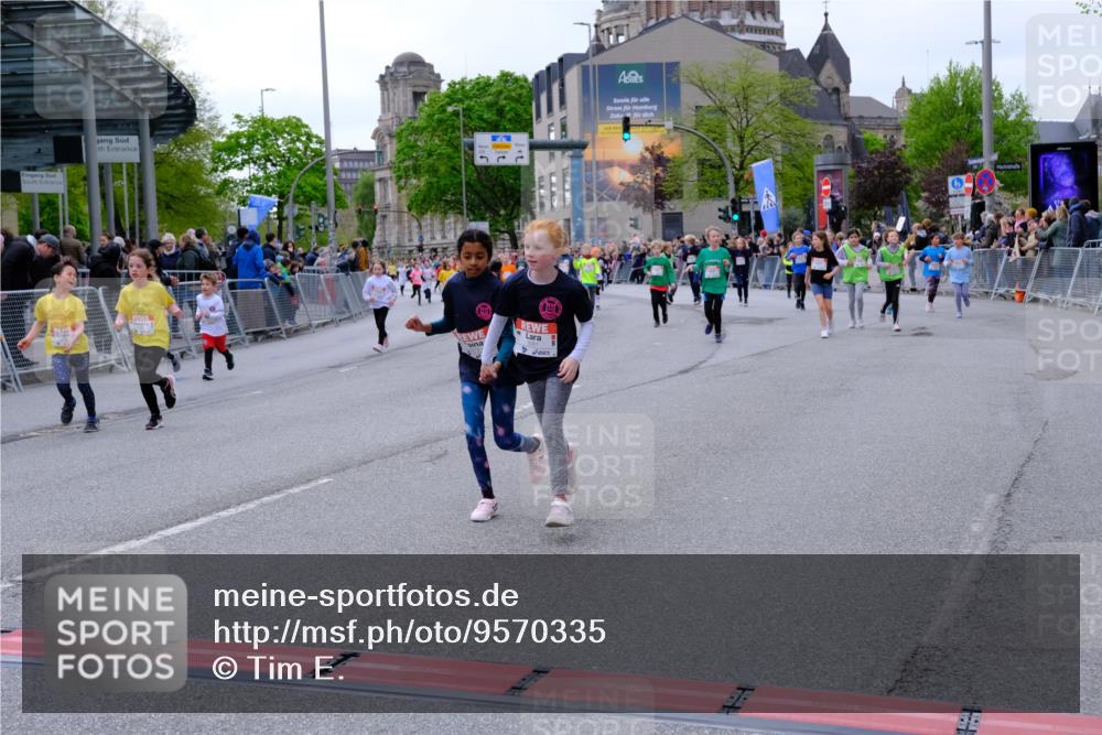 25.04.2026 - Das Zehntel Tim E. http://msf.ph/oto/9570335 25.04.2026 09:01:38 Ziel 1057, 1343, 1950, 1958, 2375, 2388, 2407, 2759, 2766, 2847, 2850, 3061, 3072, 3137, 3147, 3454, 3770, 3787, 3819, 3820, 3896, 3954 meine-sportfotos.de