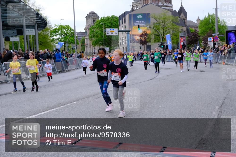 25.04.2026 - Das Zehntel Tim E. http://msf.ph/oto/9570336 25.04.2026 09:01:38 Ziel 1057, 1343, 1950, 1958, 2375, 2388, 2407, 2759, 2766, 2847, 2850, 3061, 3072, 3137, 3147, 3454, 3770, 3787, 3819, 3820, 3896, 3954 meine-sportfotos.de
