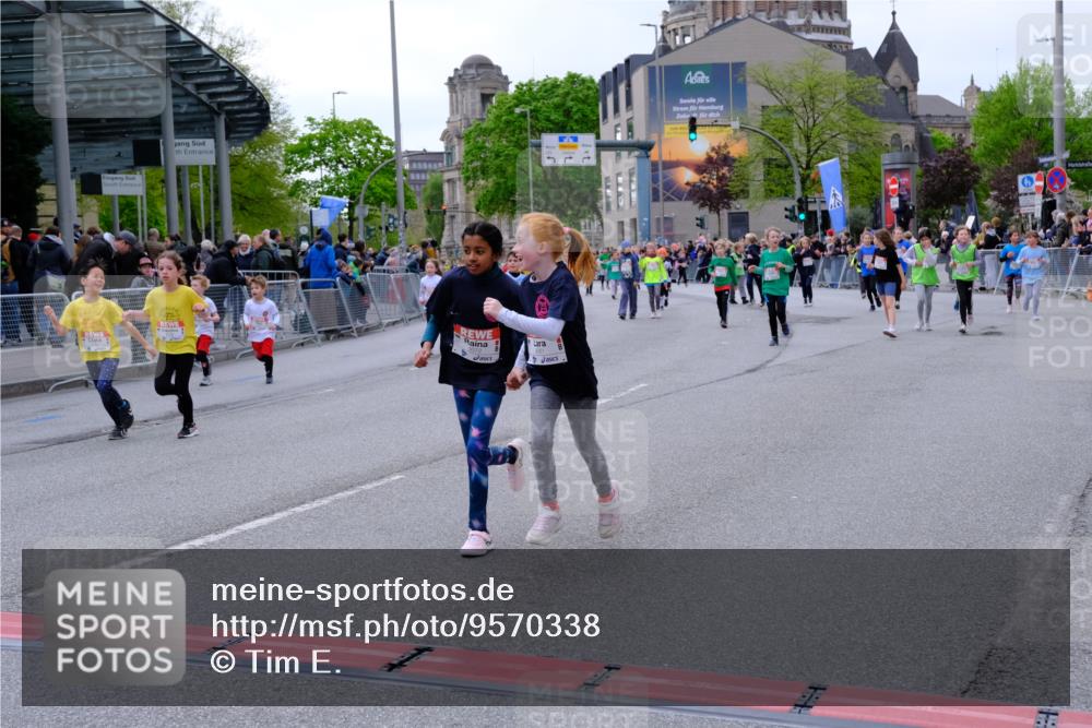 25.04.2026 - Das Zehntel Tim E. http://msf.ph/oto/9570338 25.04.2026 09:01:38 Ziel 1057, 1343, 1950, 1958, 2375, 2388, 2407, 2759, 2766, 2847, 2850, 3061, 3072, 3137, 3147, 3454, 3770, 3787, 3819, 3820, 3896, 3954 meine-sportfotos.de