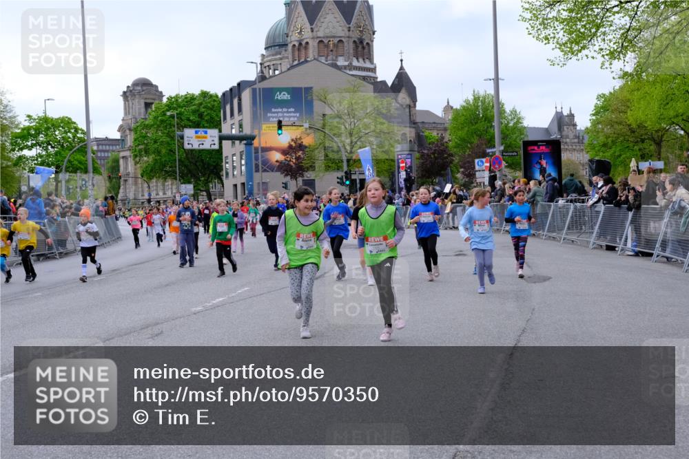 25.04.2026 - Das Zehntel Tim E. http://msf.ph/oto/9570350 25.04.2026 09:01:43 Ziel 1000, 1249, 1252, 1343, 1425, 1435, 1942, 1950, 1957, 2139, 2143, 2375, 2388, 2759, 2766, 2847, 2850, 3061, 3072, 3681, 3692, 3694, 3747, 3786, 3787, 3793, 3794, 3819, 3820 meine-sportfotos.de