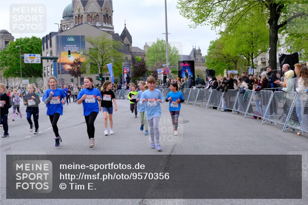 25.04.2026 - Das Zehntel Tim E. http://msf.ph/oto/9570356 25.04.2026 09:01:45 Ziel 1000, 1007, 1249, 1252, 1343, 1425, 1435, 1942, 1957, 2003, 2139, 2143, 2198, 2228, 2235, 2388, 2448, 2485, 2759, 2766, 2847, 2850, 2926, 3061, 3072, 3681, 3692, 3694, 3747, 3786, 3793, 3794 meine-sportfotos.de