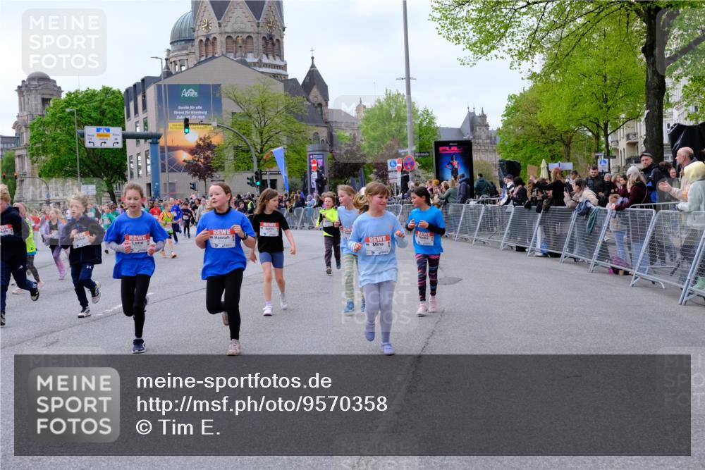 25.04.2026 - Das Zehntel Tim E. http://msf.ph/oto/9570358 25.04.2026 09:01:45 Ziel 1000, 1007, 1249, 1252, 1343, 1425, 1435, 1942, 1957, 2003, 2139, 2143, 2198, 2228, 2235, 2388, 2448, 2485, 2759, 2766, 2847, 2850, 2926, 3061, 3072, 3681, 3692, 3694, 3747, 3786, 3793, 3794 meine-sportfotos.de