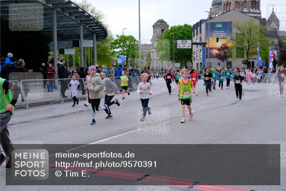 25.04.2026 - Das Zehntel Tim E. http://msf.ph/oto/9570391 25.04.2026 09:01:54 Ziel 1007, 1232, 1252, 1337, 1478, 1716, 1805, 1813, 2003, 2198, 2228, 2235, 2448, 2457, 2485, 2518, 2595, 2600, 2834, 2926, 2949, 3017, 3153, 3286, 3310, 3434, 3435, 3692, 3694, 3747, 3774, 3786, 3794, 3941, 3981, 3982 meine-sportfotos.de