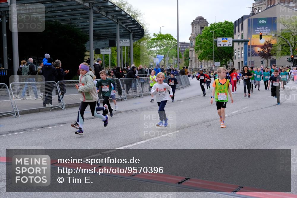 25.04.2026 - Das Zehntel Tim E. http://msf.ph/oto/9570396 25.04.2026 09:01:54 Ziel 1007, 1232, 1252, 1337, 1478, 1716, 1805, 1813, 2003, 2198, 2228, 2235, 2448, 2457, 2485, 2518, 2595, 2600, 2834, 2926, 2949, 3017, 3153, 3286, 3310, 3434, 3435, 3692, 3694, 3747, 3774, 3786, 3794, 3941, 3981, 3982 meine-sportfotos.de
